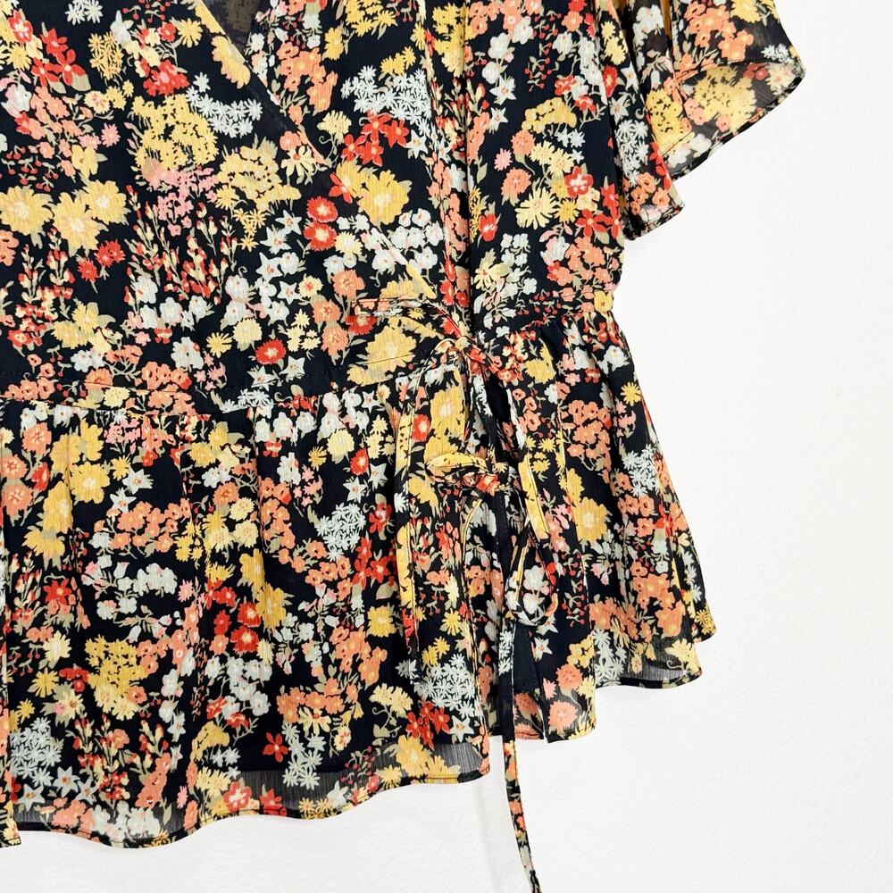 MADEWELL Short-Sleeve Peplum Wrap Top V-Neck Tie Waist Flower Garden Womens Sz M - Picture 4 of 8